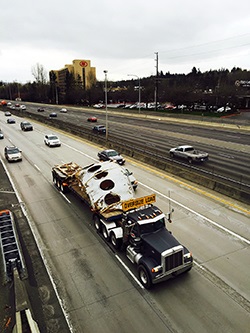 Kalakala-being-transported-on-highway.jpg