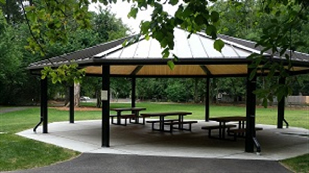 parks with picnic tables and grills near me