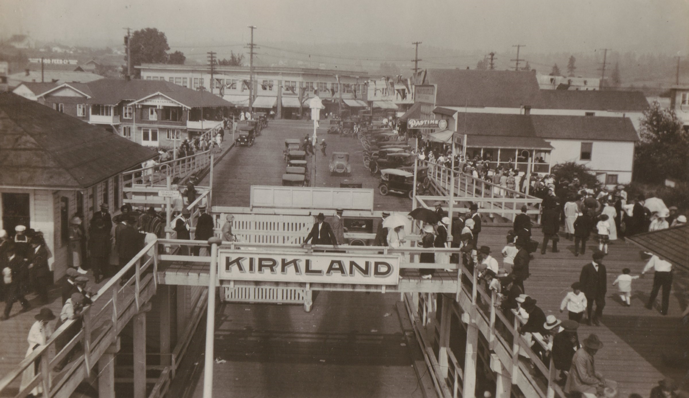 Photo of Kirkland ferry dock in 1923.