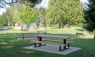 Crestwoods Park Picnic Area Tables