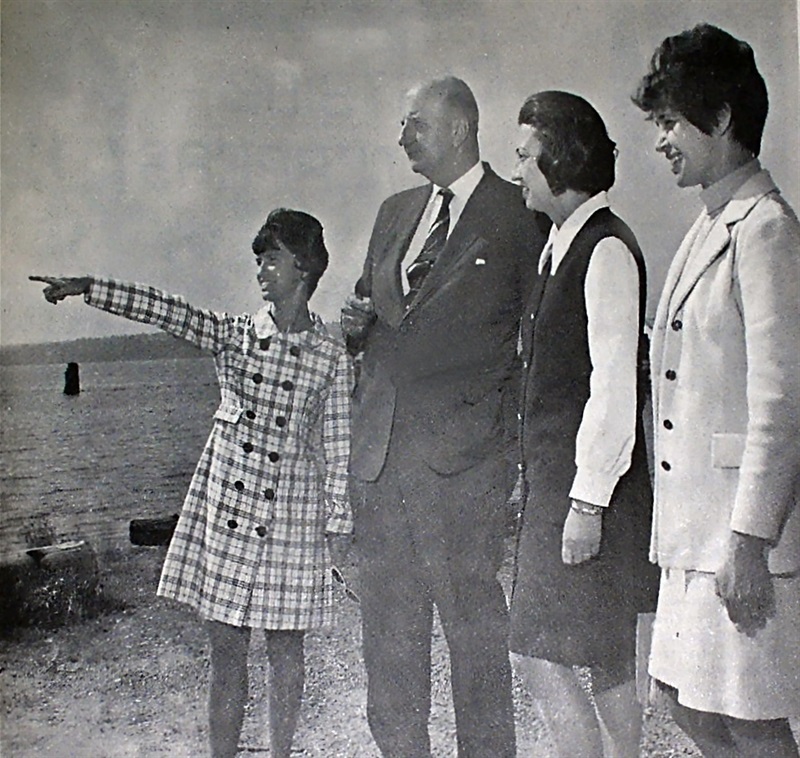 Photo of Delores Teutsch, US Congressman Tom Pelly, Doris Copper and Judy Frolich taken by The Eastside Journal 8-19-1970